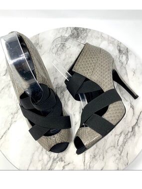 Bourne Britain Multi Strap Gray Leather Peep Toe Pumps 37 Edgy Cocktail Evening